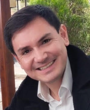 Dr. Camilo Alfonso Escobar Mora